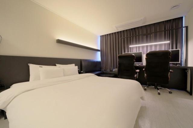 Gimpo Gray Hotel Habitación foto