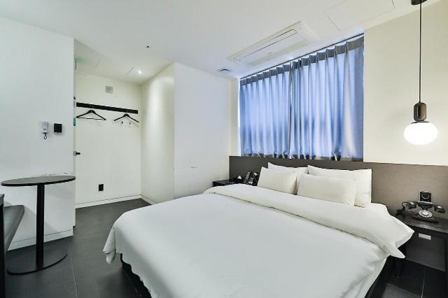 Gimpo Gray Hotel Habitación foto